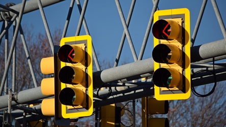 Traffic light gantry at Fairfax County Parkway and Sunrise Valley Drive [05]