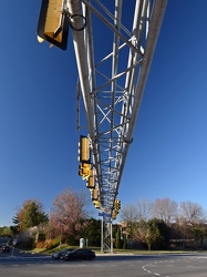 Traffic light gantry at Fairfax County Parkway and Sunrise Valley Drive [06]