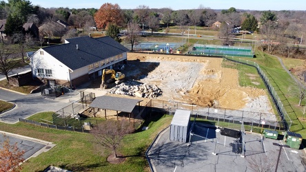 Demolition of North Creek pool [07]