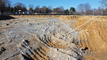 Demolition of North Creek pool [10]