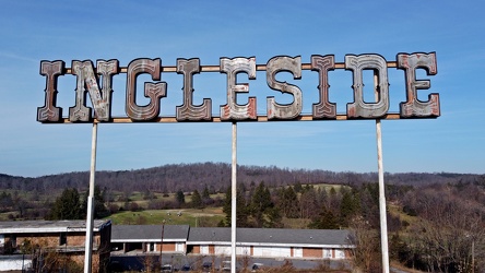 Neon sign at the Ingleside Resort [11]