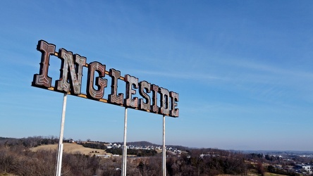 Neon sign at the Ingleside Resort [13]