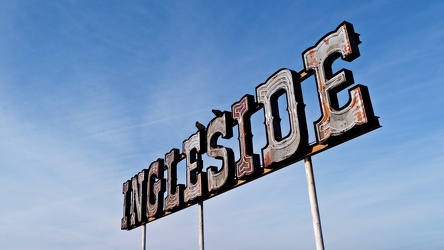 Neon sign at the Ingleside Resort [05]