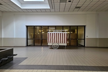 Montgomery Ward west mall entrance