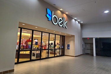 Mall entrance for Belk at Staunton Mall [01]