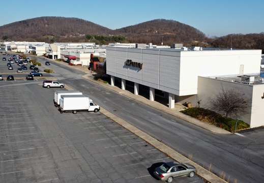 Staunton Mall, December 10, 2020