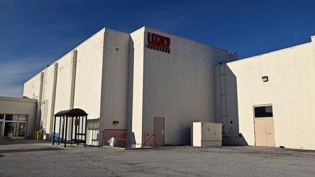 Staunton Mall movie theater building