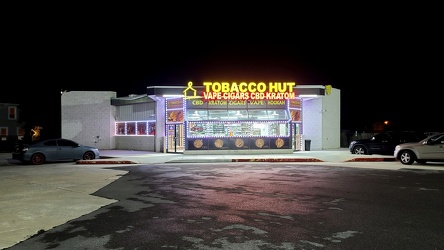 Tobacco Hut in former Sheetz