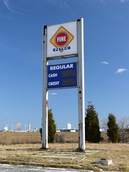 Abandoned gas station near Absecon, New Jersey [15]