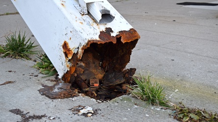 Abandoned gas station near Absecon, New Jersey [29]