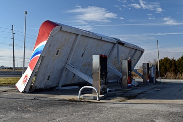 Abandoned gas station near Absecon, New Jersey [27]