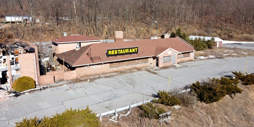 Burned out Days Inn near Warfordsburg, Pennsylvania [02]