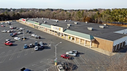 Waynesboro Plaza shopping center [03]