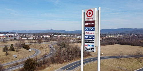 Waynesboro Town Center sign [02]