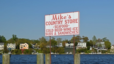 Sign for Mike's Country Store [01]