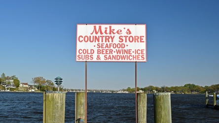 Sign for Mike's Country Store [02]