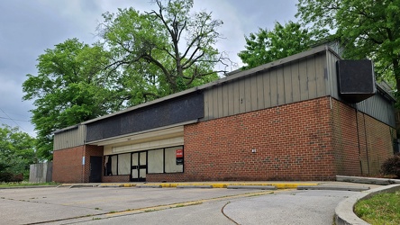 Former 7-Eleven at 20th Street and Rhode Island Avenue NE