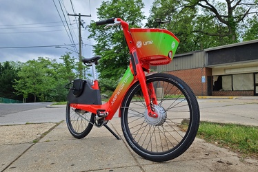 Lime bike at 20th Street and Rhode Island Avenue NE [02]