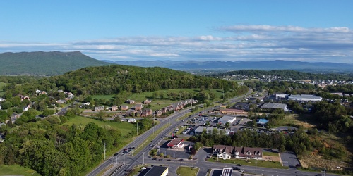 East Market Street in Harrisonburg, facing south