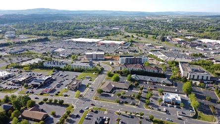 Commercial area south of Interstate 81 in Harrisonburg [02]