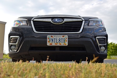 Subaru Forester with "VNTL8TR" license plate [02]