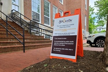 COVID sign outside Staunton Public Library