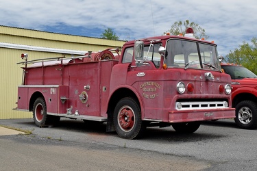 Vintage Seagrave fire truck at Churchville Volunteer Fire Department [01]