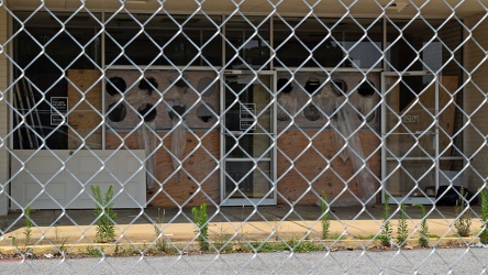 Staunton Mall with fence [08]