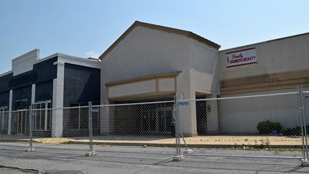 Staunton Mall with fence [02]