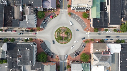 Lincoln Square in Gettysburg, Pennsylvania [12]