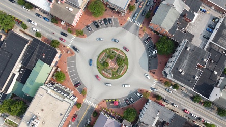 Lincoln Square in Gettysburg, Pennsylvania [14]