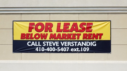 Sign advertising below-market rent at Wayne Heights Mall [02]