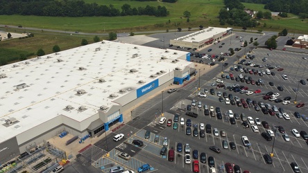 Walmart in Waynesboro, Pennsylvania [16]