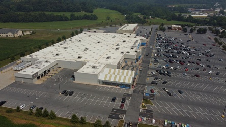 Walmart in Waynesboro, Pennsylvania [18]