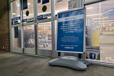 Mask sign at Food Lion in Westminster, Maryland