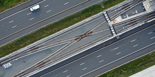 Interlocking outside of Ashburn station