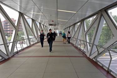 Pedestrian bridge over the Dulles Toll Road at Wiehle-Reston East station [01]