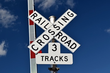 Rail crossing at South Maple Avenue [04]