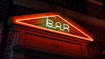 Neon sign at McGlinchey's Bar [01]