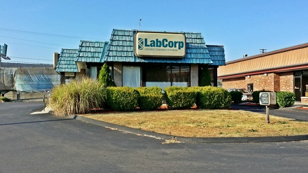 Labcorp in former Dunkin Donuts [02]