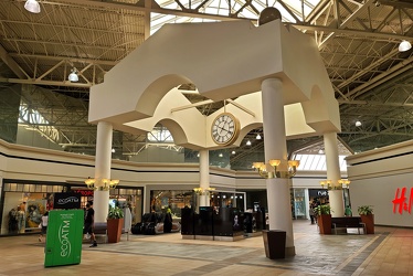 Center court at Southpark Mall