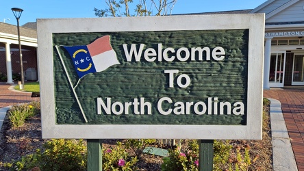 "Welcome to North Carolina" sign