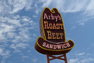 Vintage Arby's sign in Colonial Heights, Virginia [04]