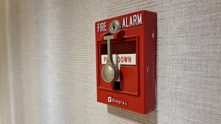 Fire alarm pull station at Hampton Inn Goldsboro [03]