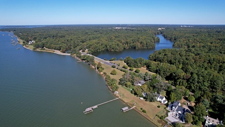 North bank of the James River [03]