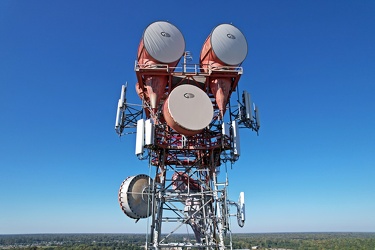 AT&T Long Lines tower near Williamsburg, Virginia [13]