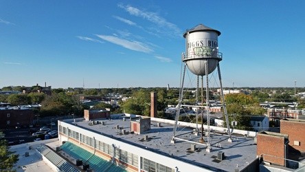 Rooftop water tower in Richmond [05]