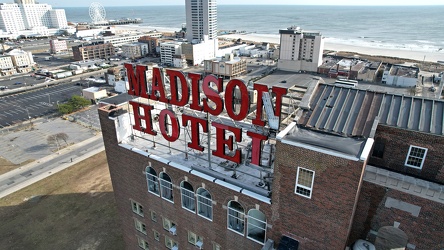 Madison Hotel [01]