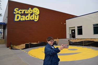 Elyse at Scrub Daddy [02]