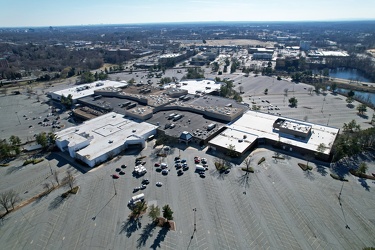 Aerial view of Lakeforest Mall [04]